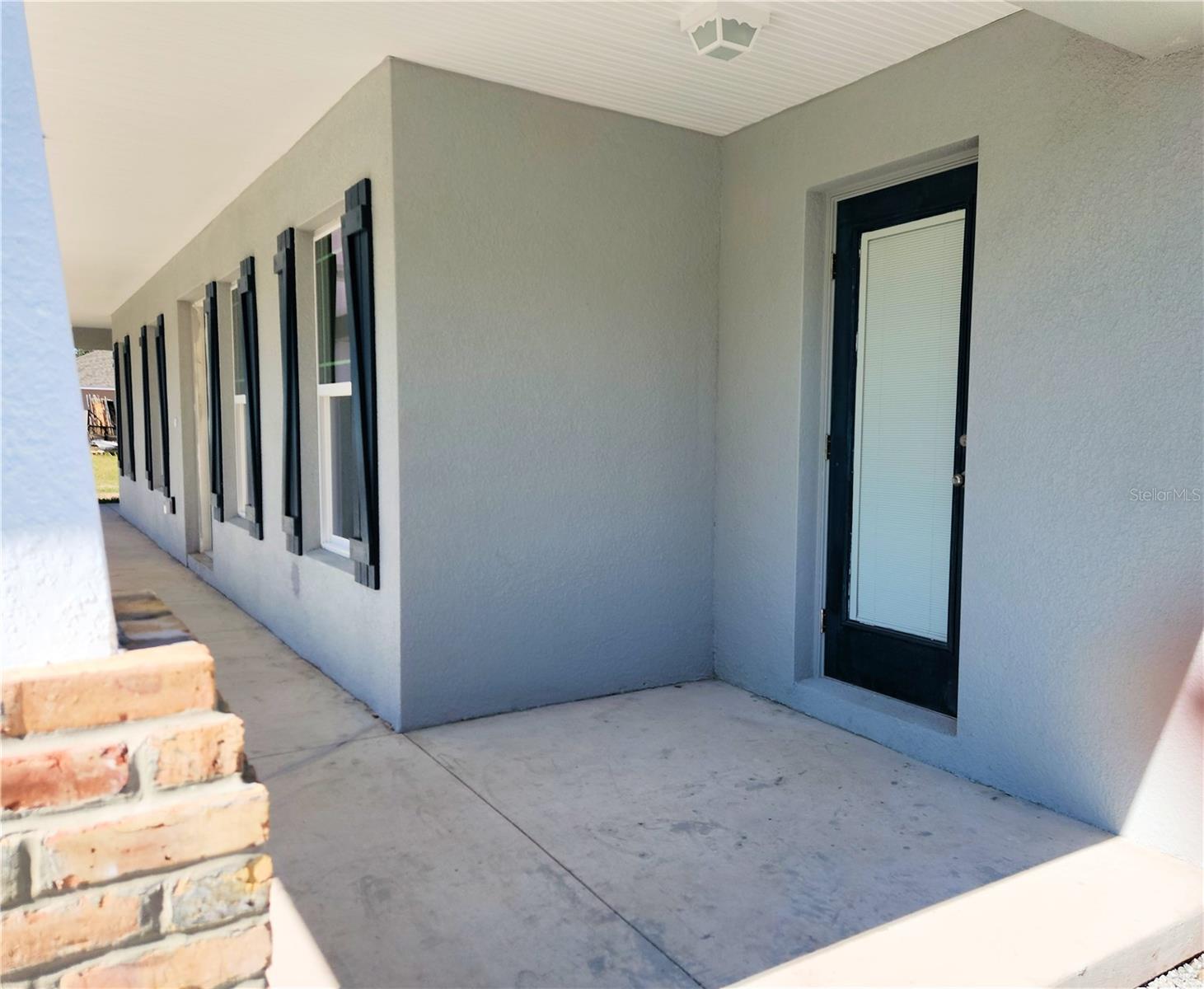 Image 4 of 31 For 416 Shannon Estates Court