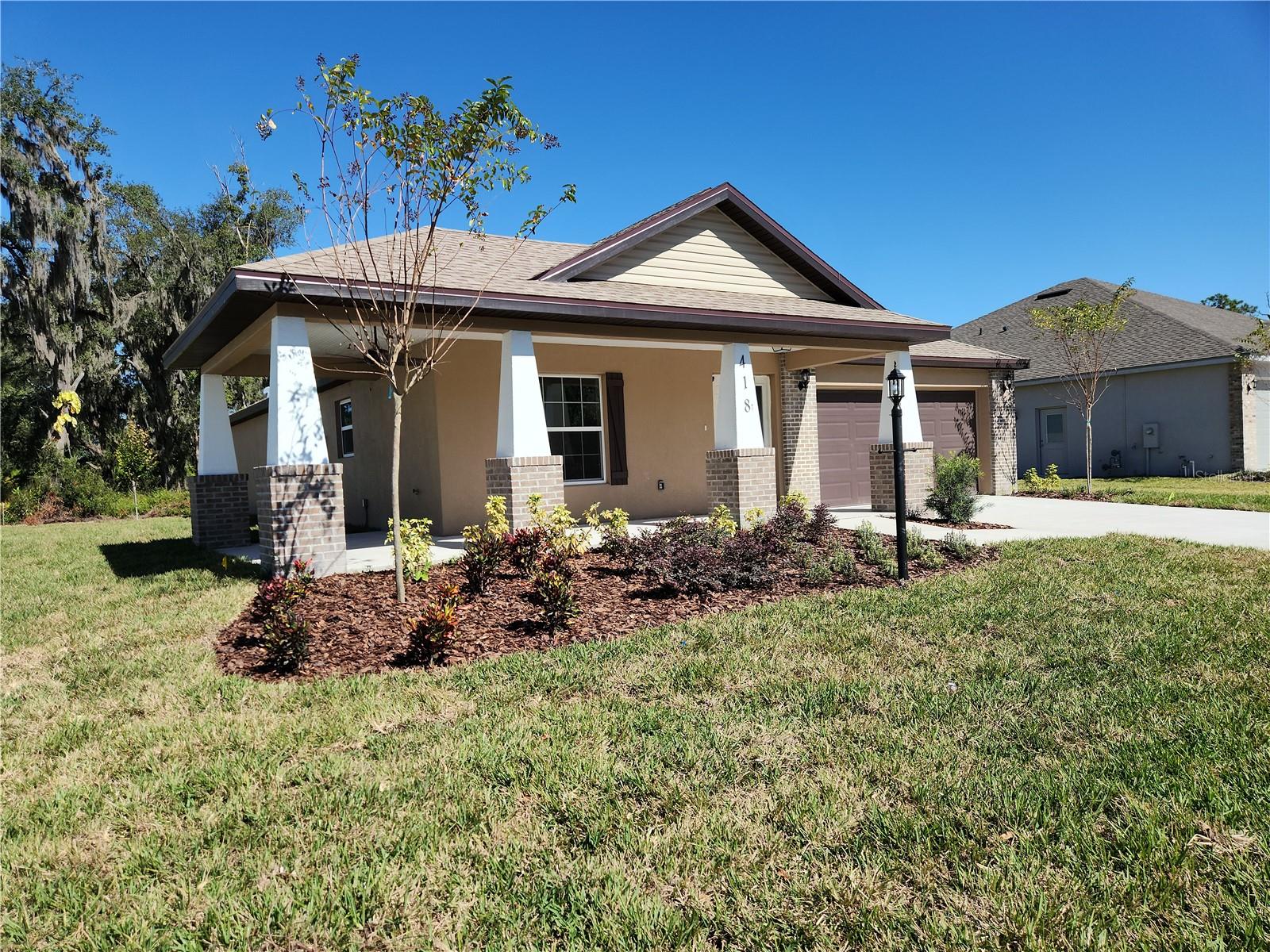 Image 4 of 17 For 418 Shannon Estates Court