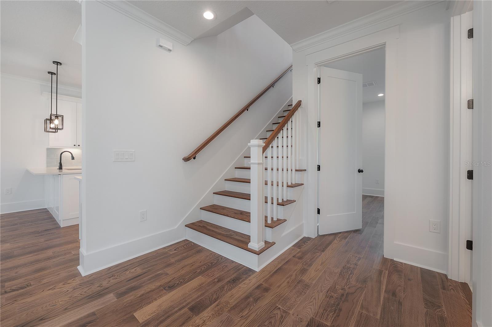 Image 14 of 51 For 1228 Emma Street