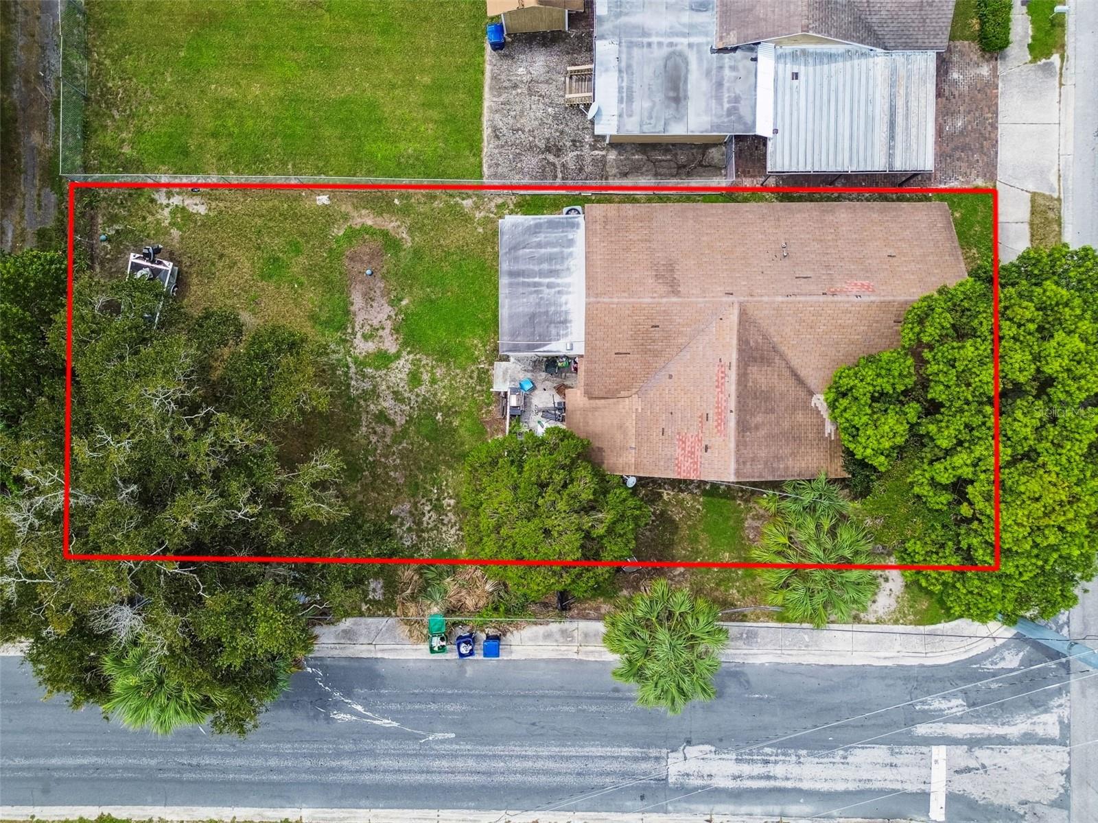 Listing photo id 10 for 3417 Lake Avenue