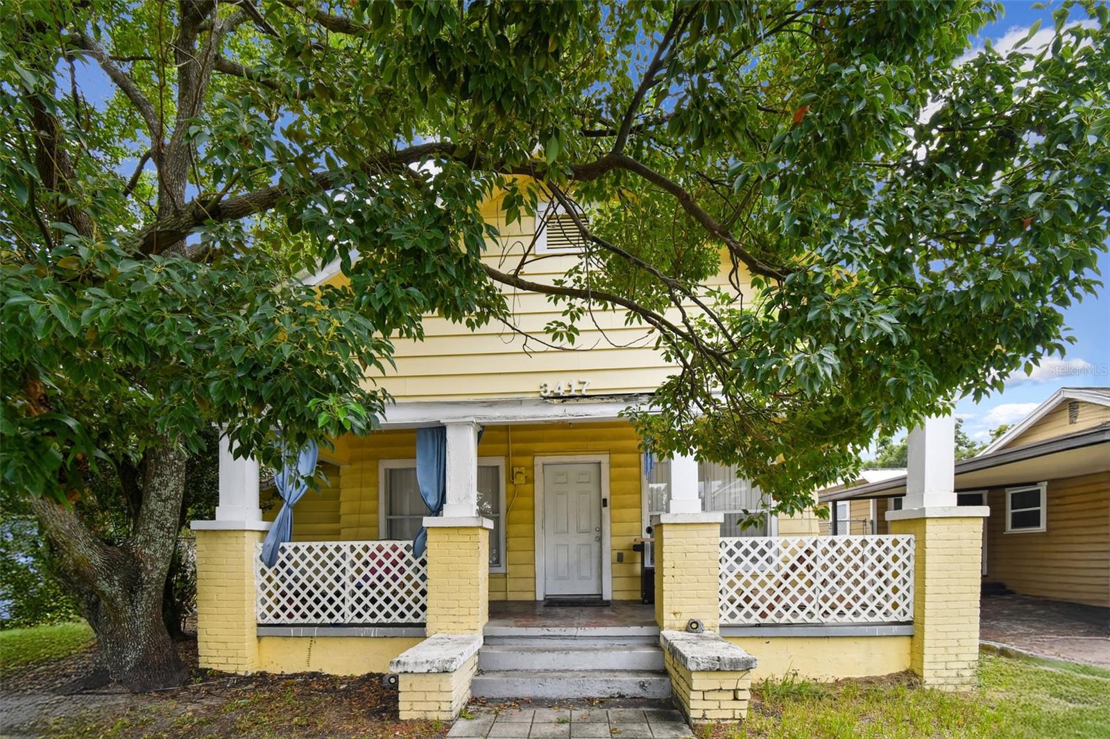 Listing photo id 1 for 3417 Lake Avenue