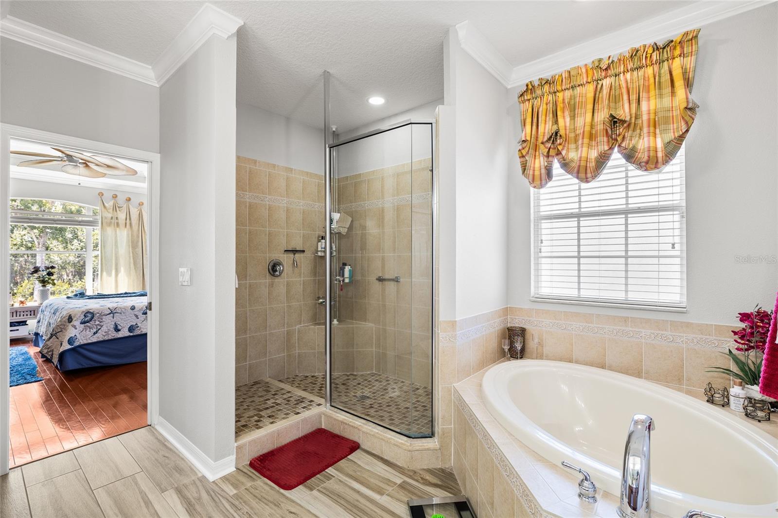 Listing photo id 24 for 11532 Manistique Way