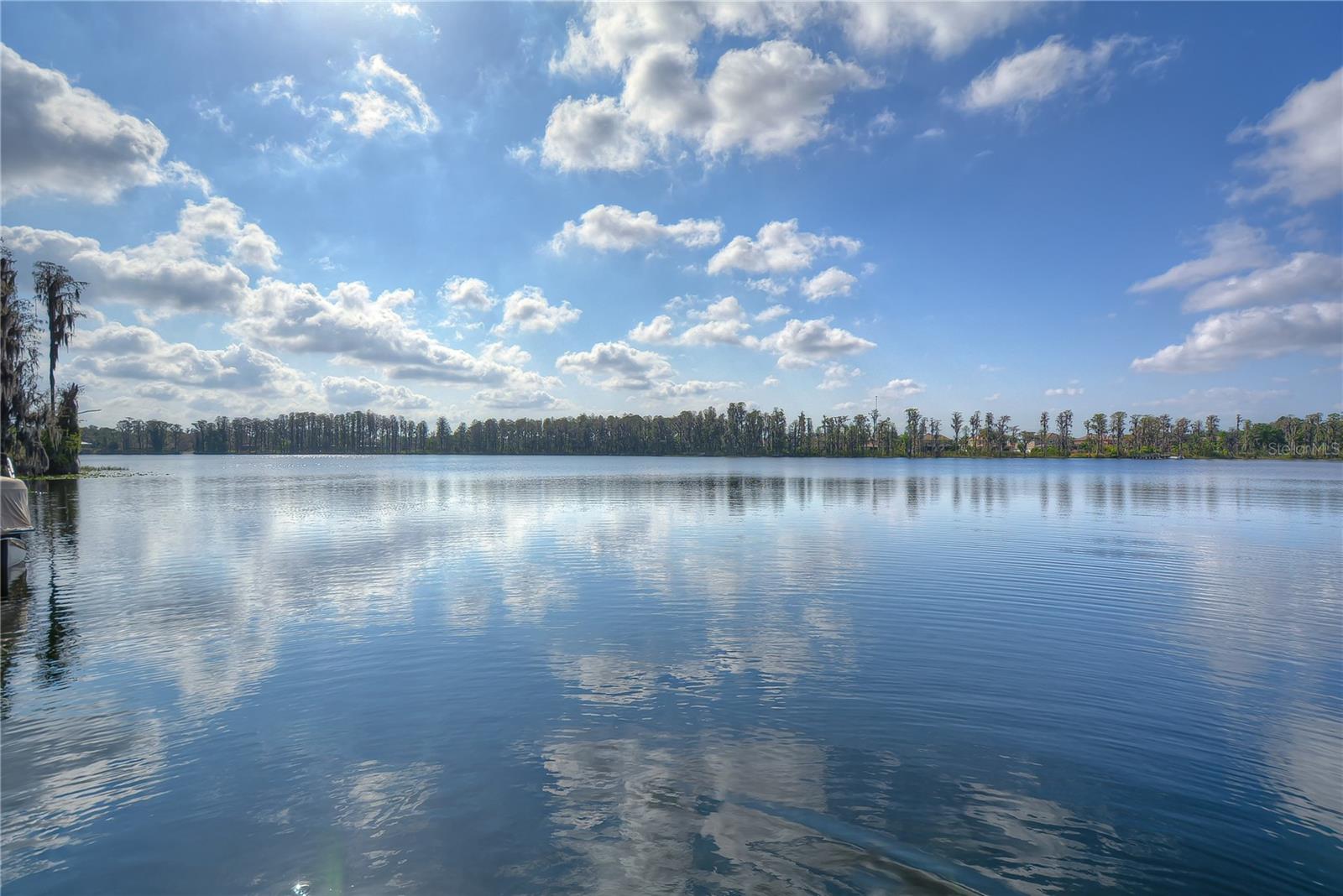 Listing photo id 2 for 11532 Manistique Way