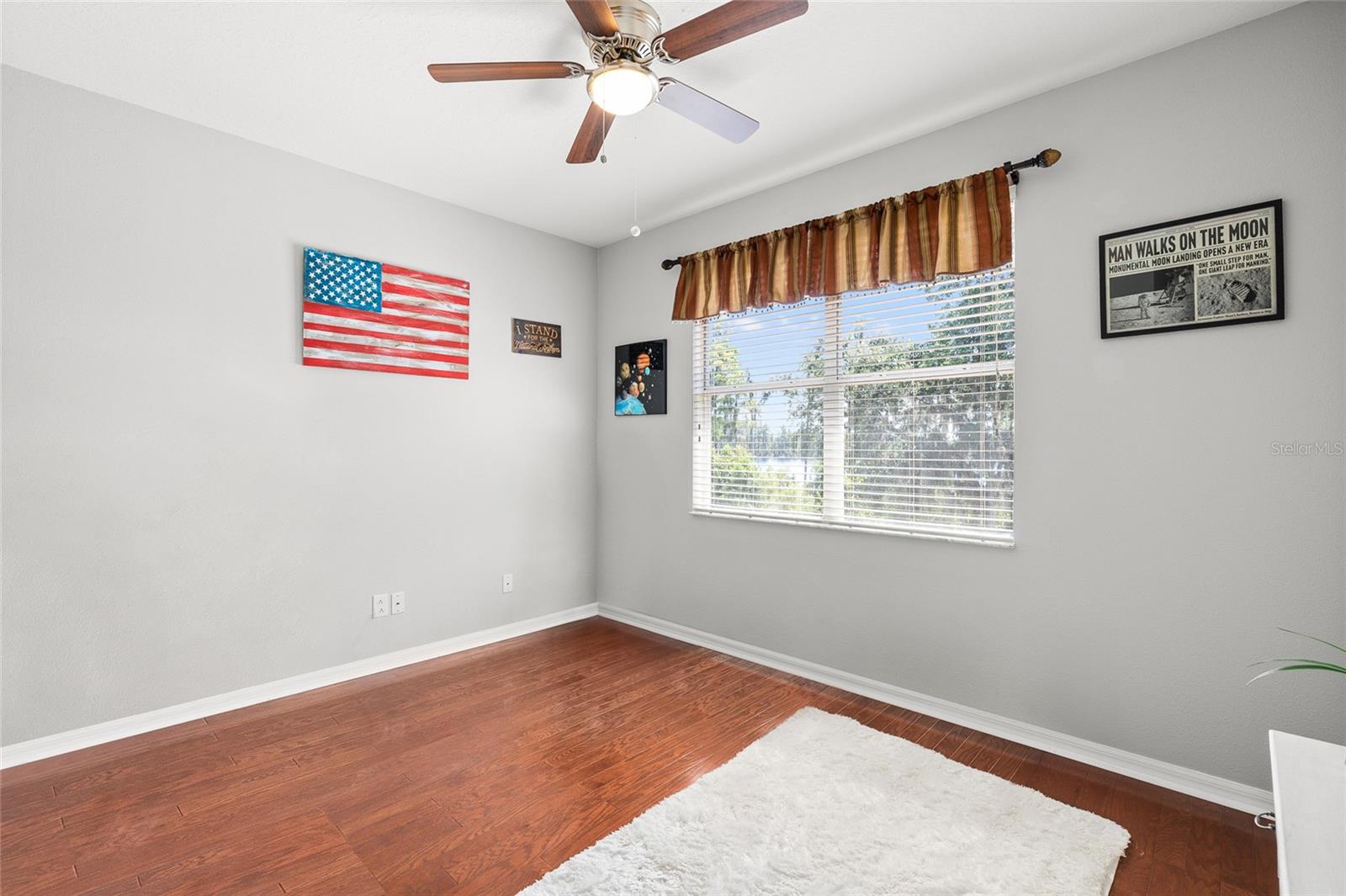 Listing photo id 41 for 11532 Manistique Way