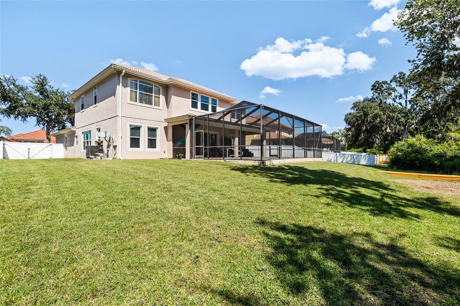 Listing photo id 54 for 11532 Manistique Way