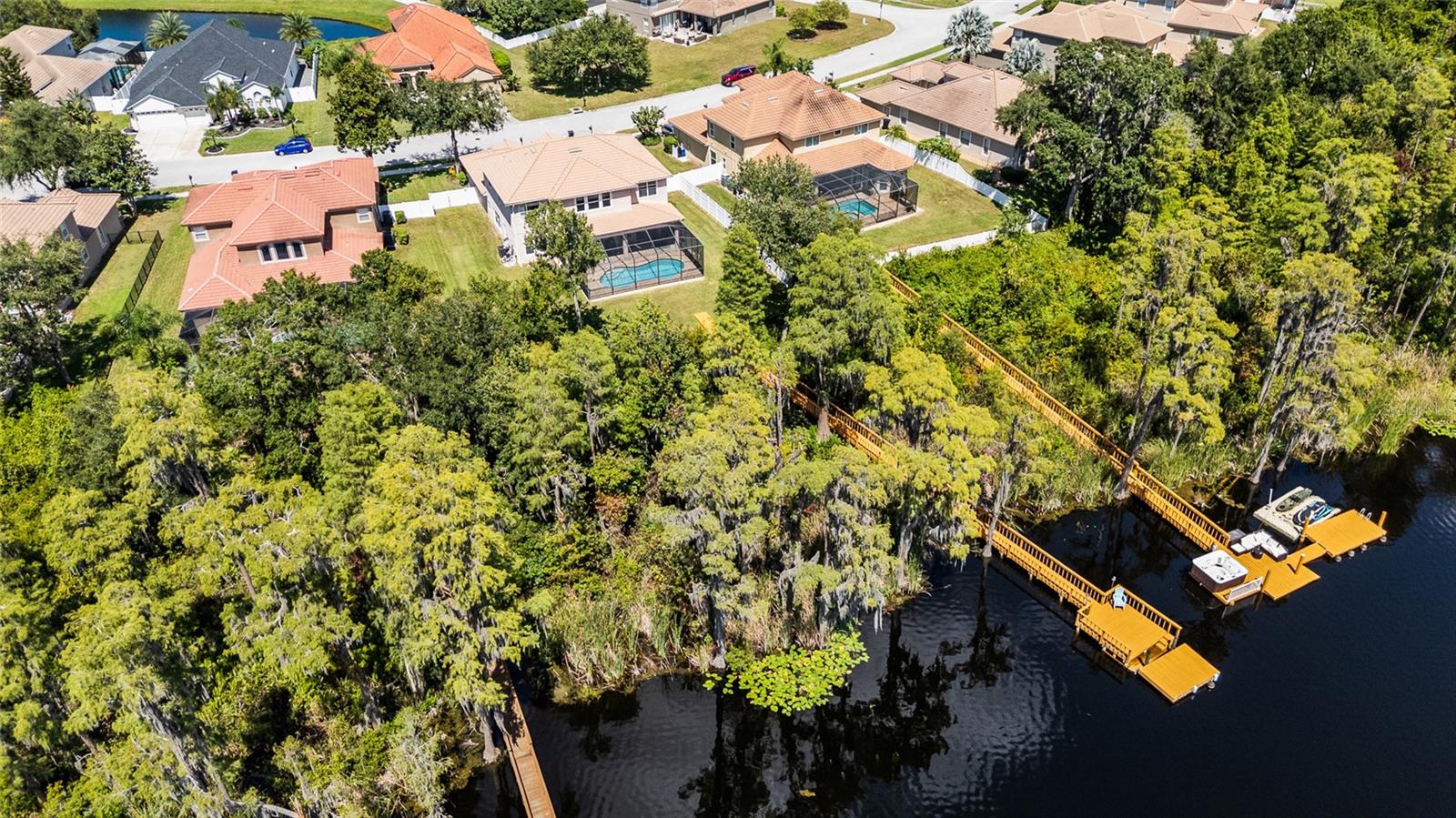 Listing photo id 4 for 11532 Manistique Way