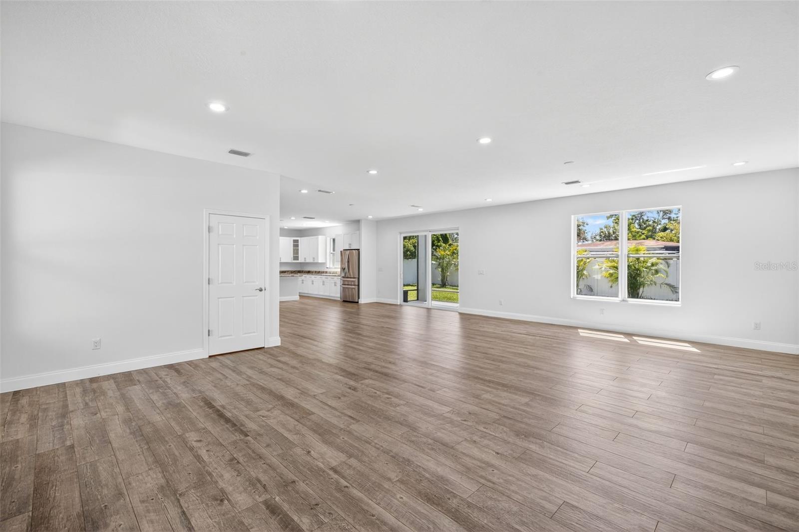 Image 11 of 45 For 3612 Pearl Avenue