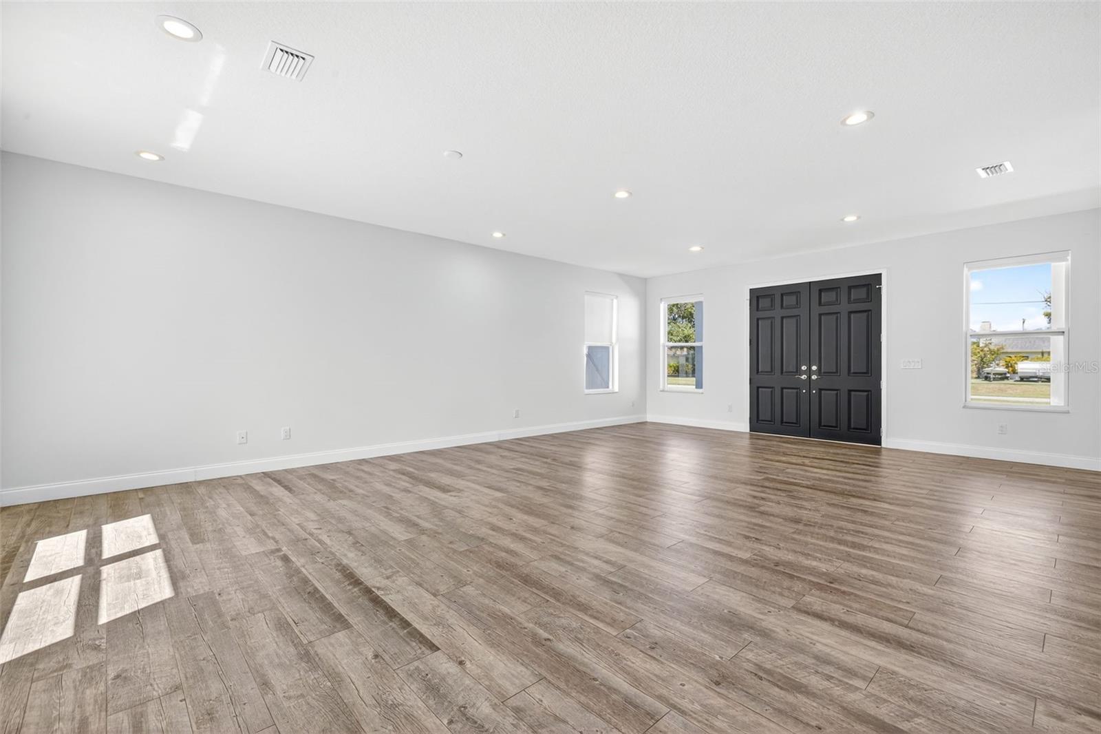 Image 8 of 45 For 3612 Pearl Avenue