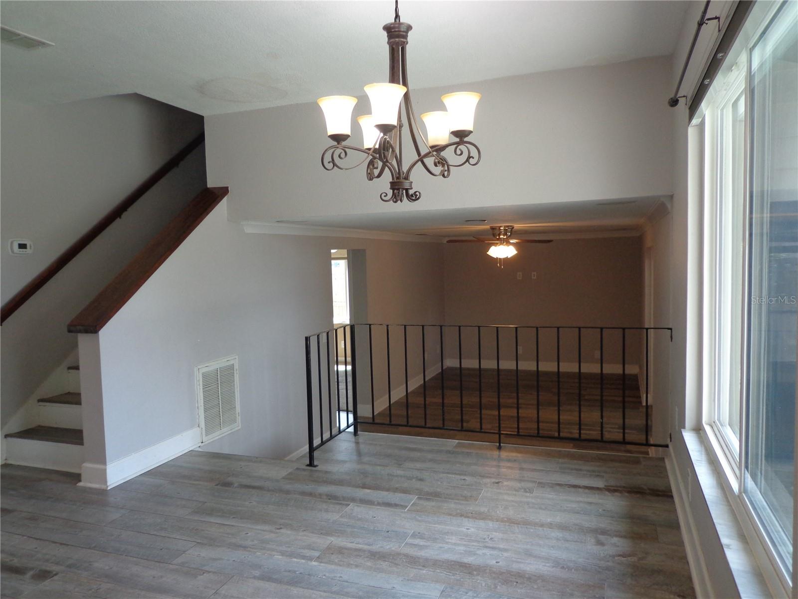 Image 7 of 20 For 3813 Orangepointe Rd