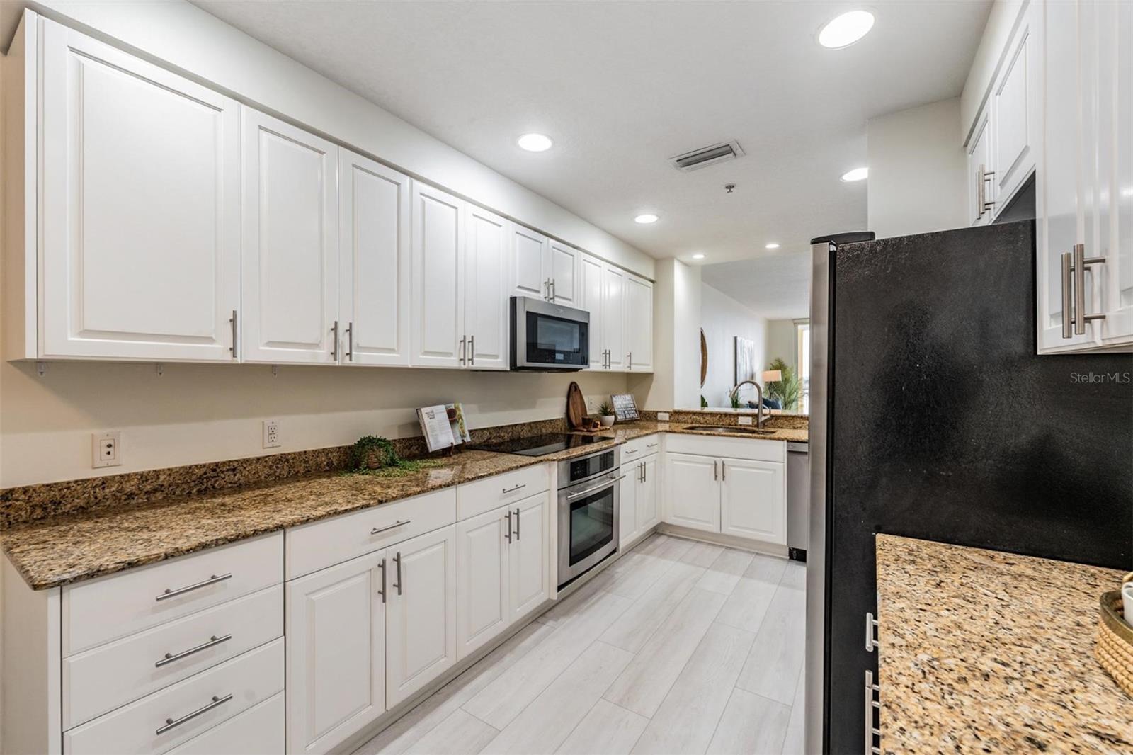 Image 18 of 48 For 615 Riviera Dunes Way 402