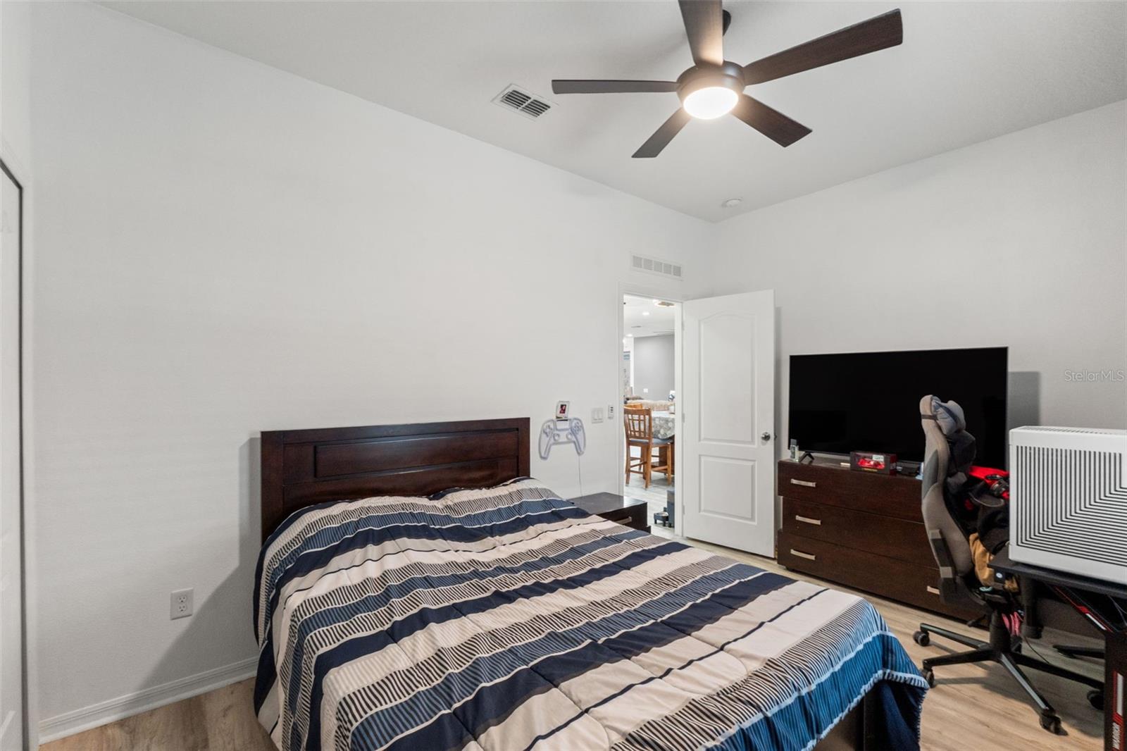 Image 23 of 67 For 11404 Fulmar Road