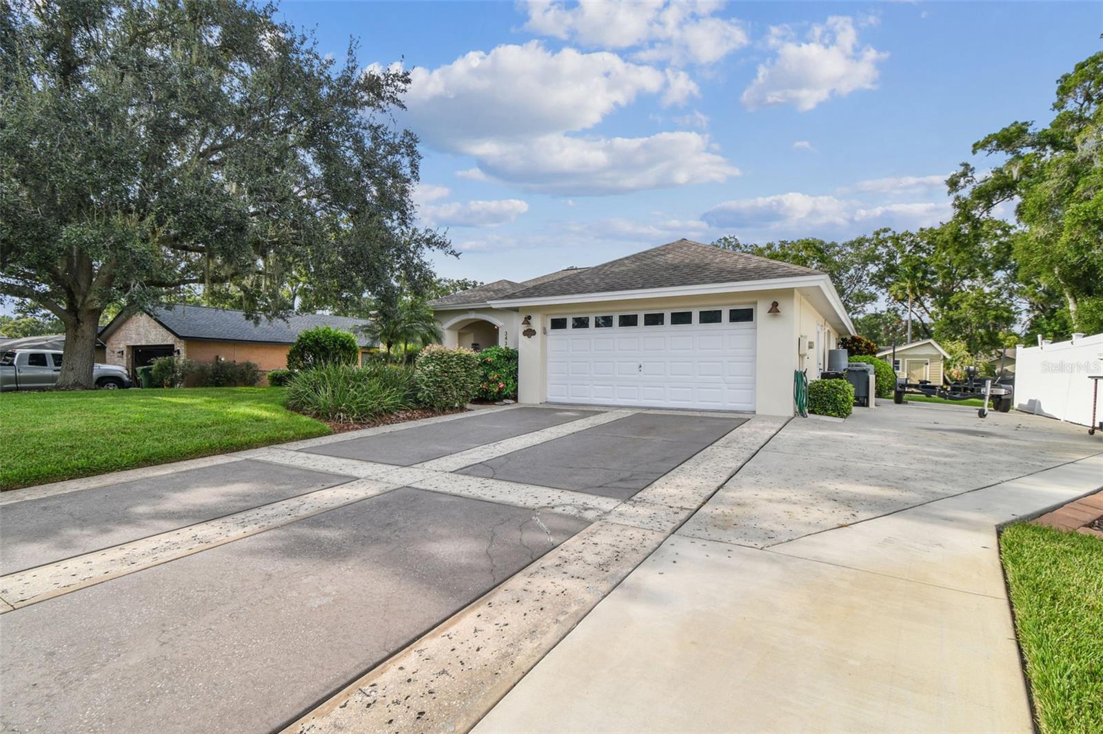 Image 61 of 93 For 3430 Lake Drive