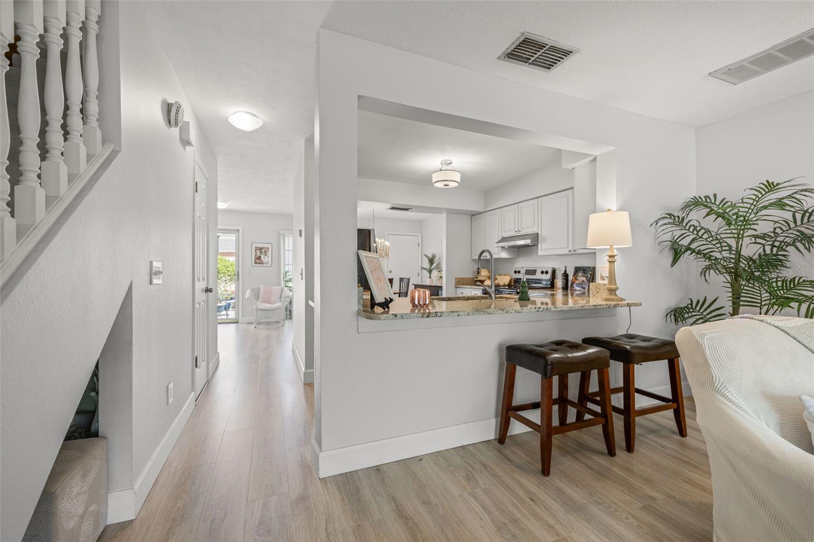 Image 14 of 39 For 14044 Notreville Way