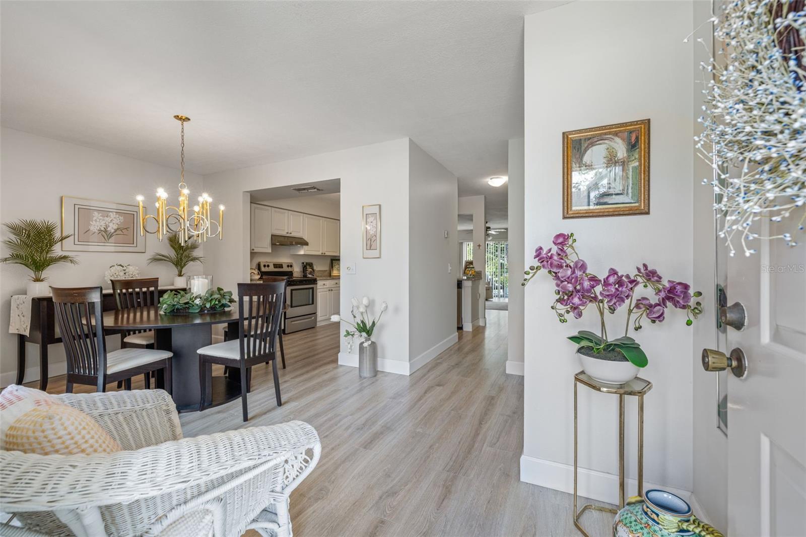 Image 4 of 39 For 14044 Notreville Way