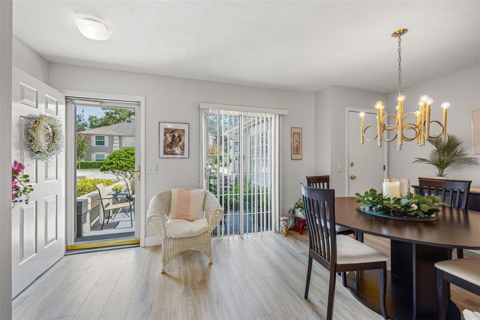 Image 5 of 39 For 14044 Notreville Way