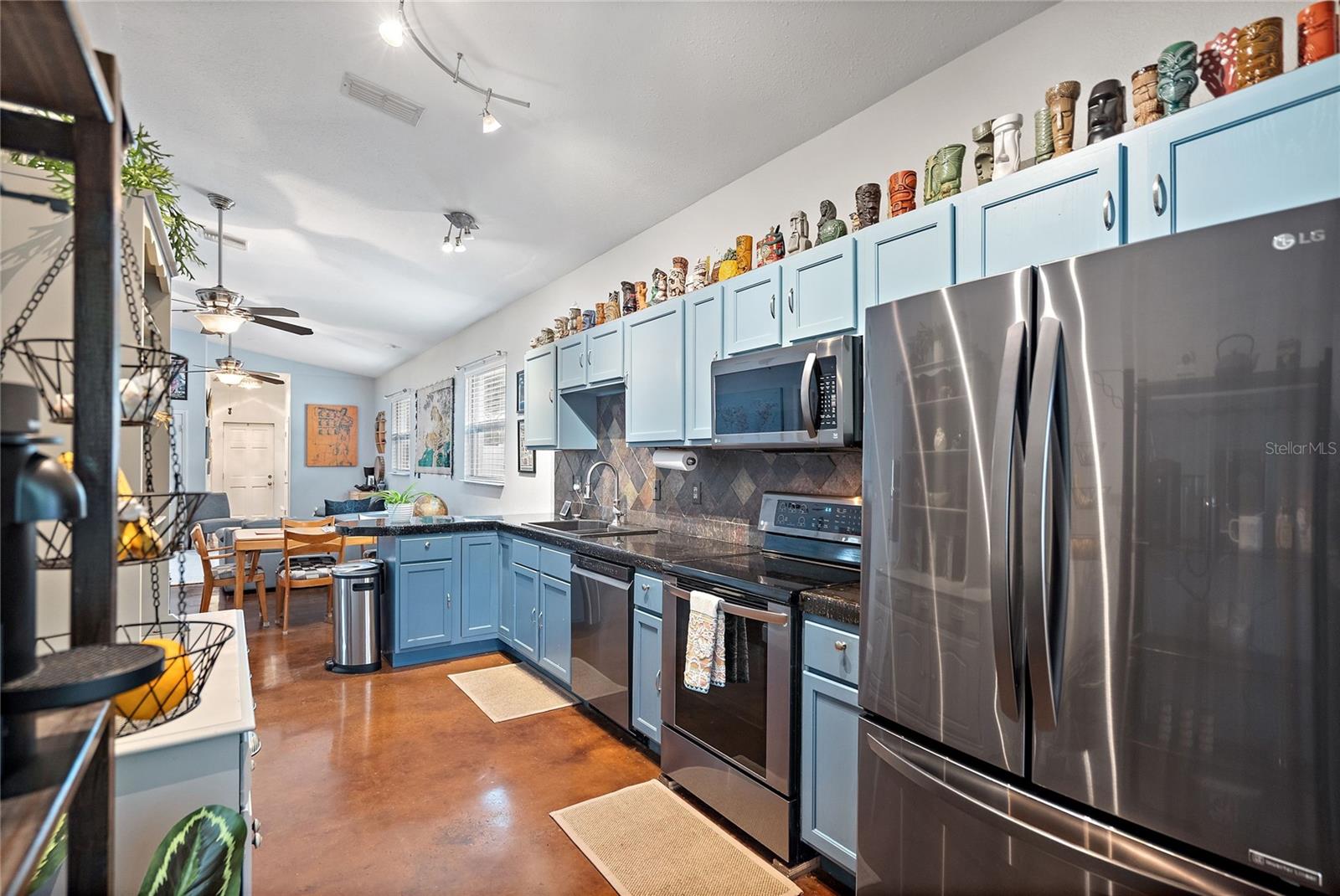 Image 9 of 25 For 275 14th St N