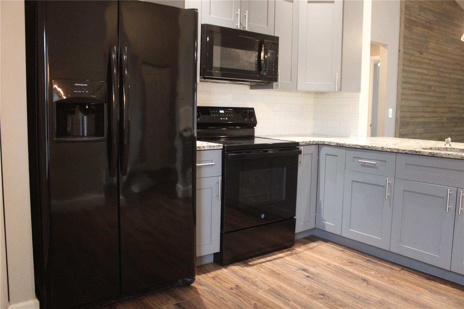 Image 8 of 42 For 3968 104th Avenue N