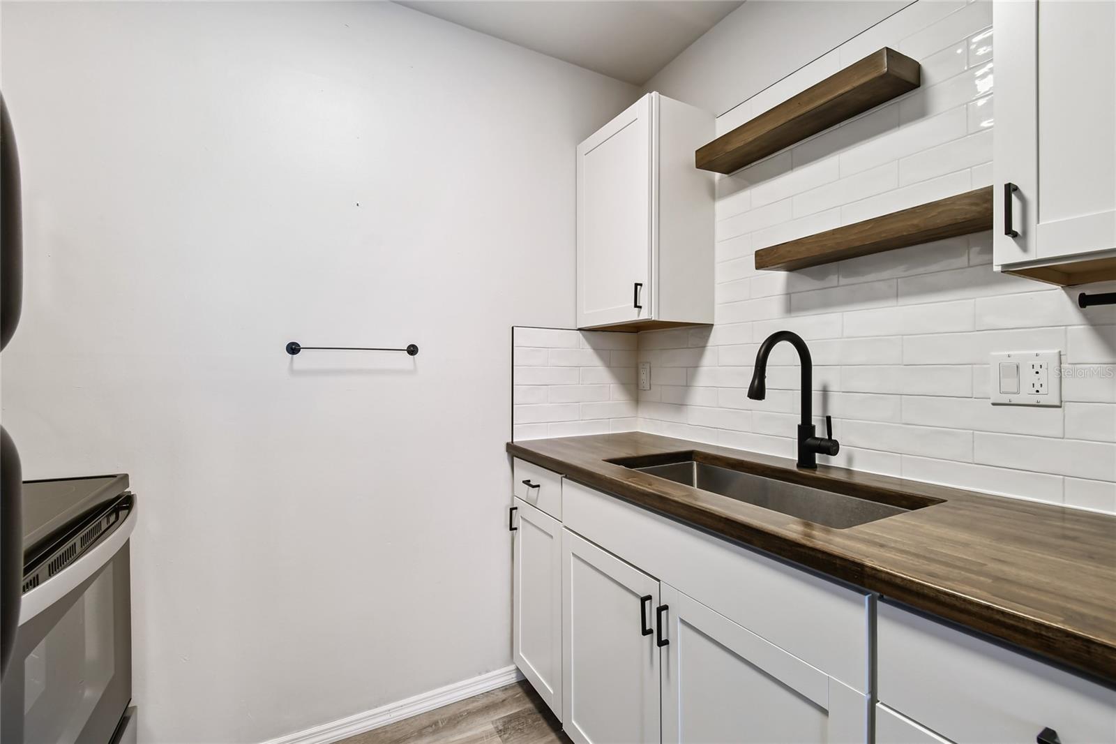 Image 10 of 43 For 2480 Enterprise Road 6