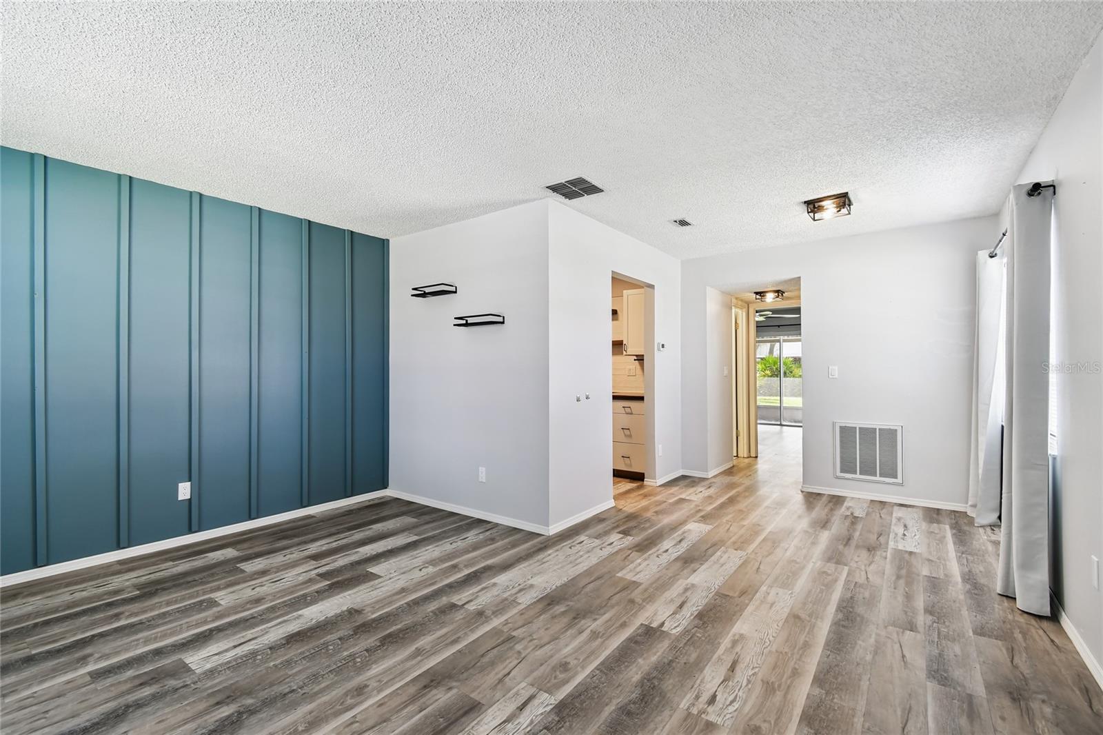 Image 5 of 43 For 2480 Enterprise Road 6