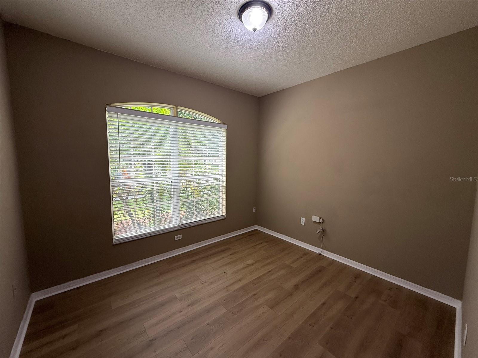 Image 33 of 60 For 19111 Cypress Reach Lane