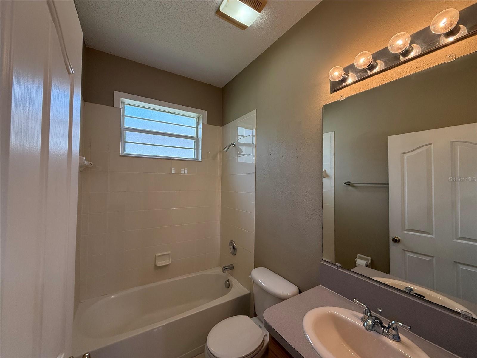 Image 39 of 60 For 19111 Cypress Reach Lane
