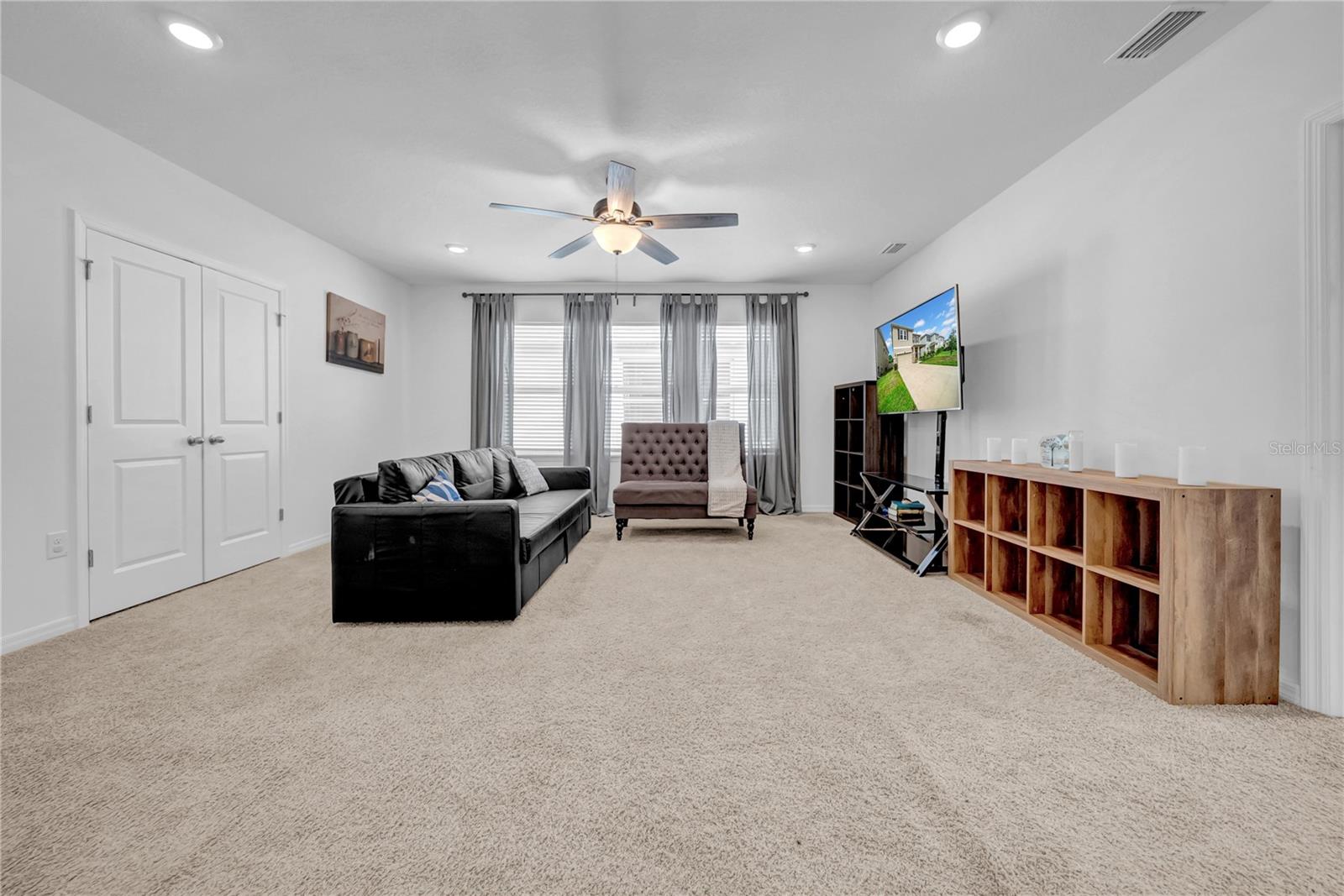 Image 32 of 53 For 3225 Living Coral Drive