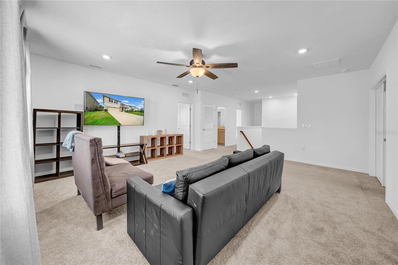 Image 33 of 53 For 3225 Living Coral Drive