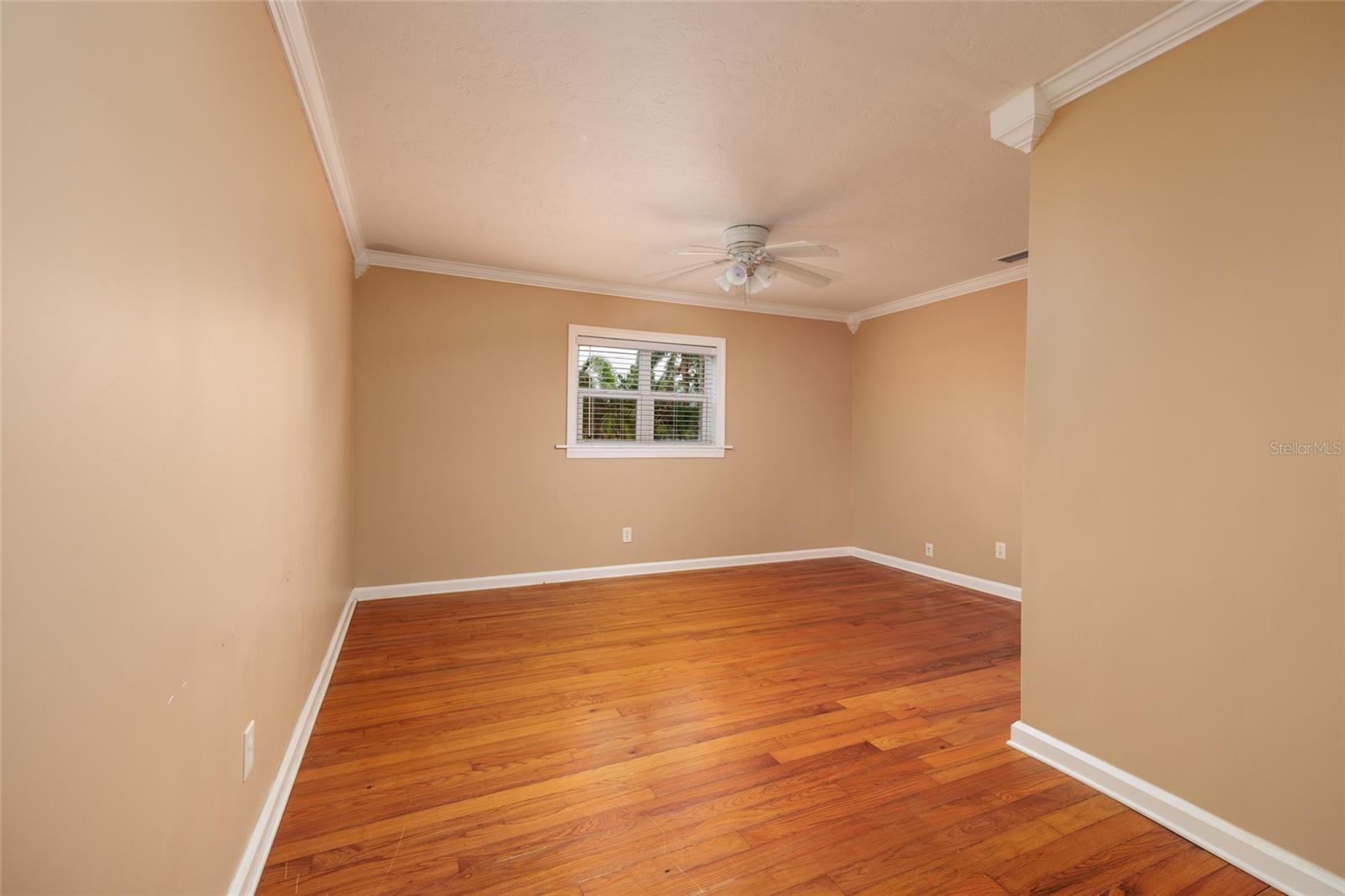 Image 13 of 36 For 1044 46th Avenue N
