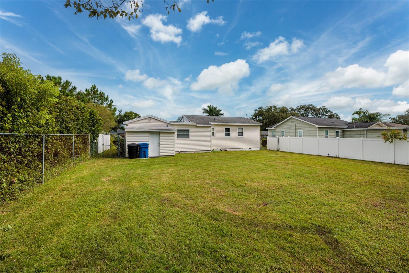Image 24 of 36 For 1044 46th Avenue N