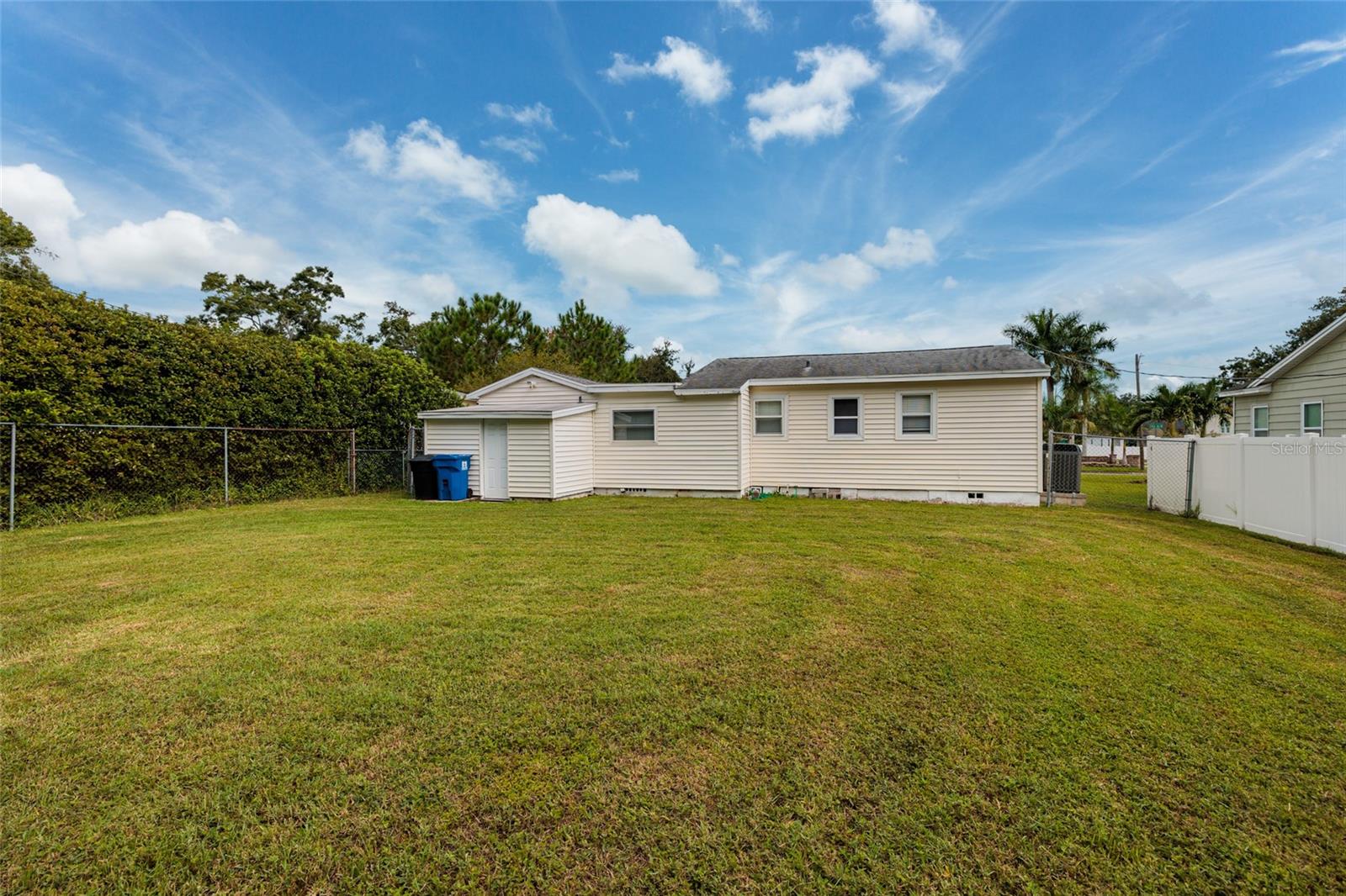 Image 25 of 36 For 1044 46th Avenue N