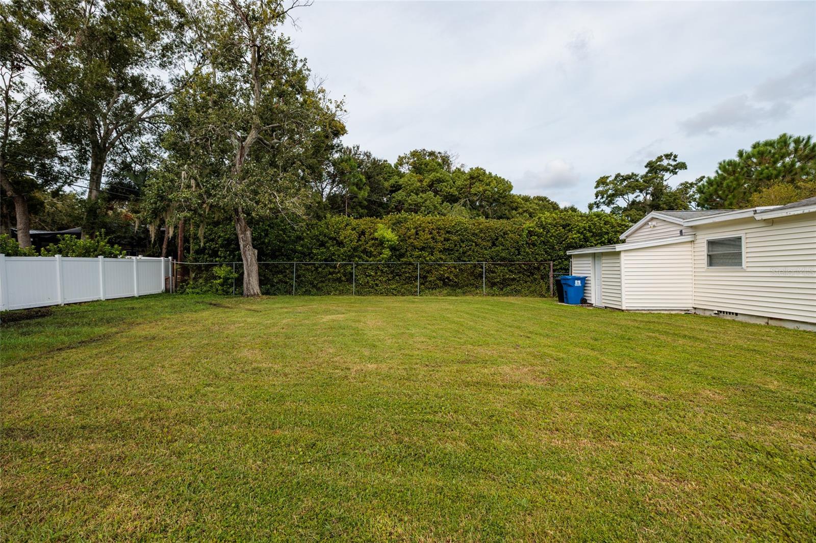 Image 26 of 36 For 1044 46th Avenue N