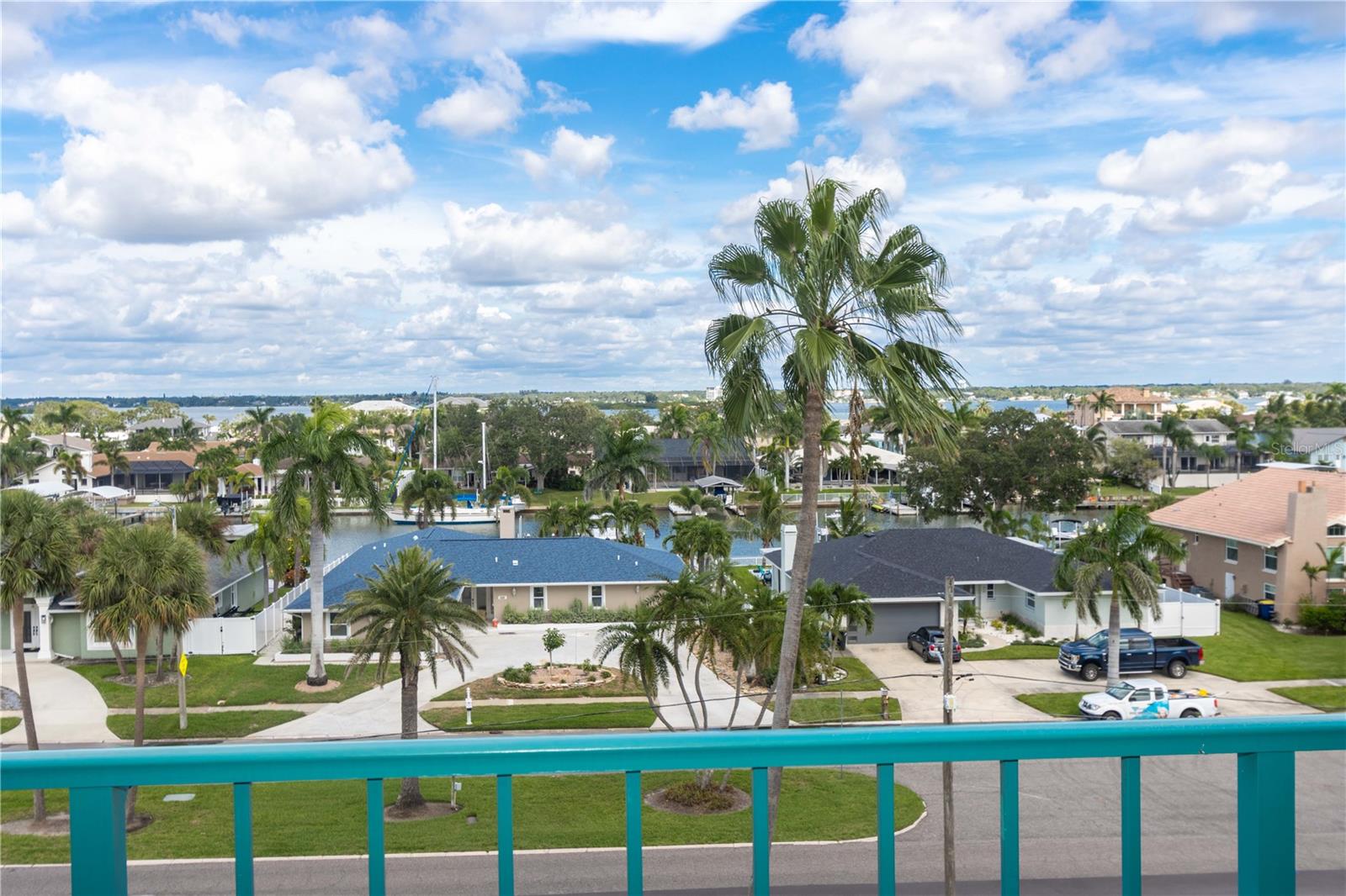 Image 40 of 63 For 670 Island Way 501