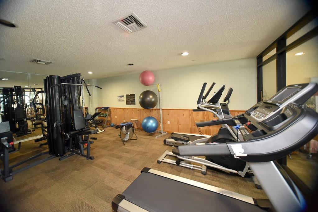 Image 37 of 53 For 6294 Bahia Del Mar Circle 207