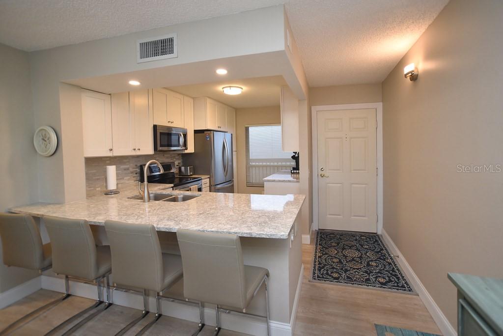 Image 4 of 53 For 6294 Bahia Del Mar Circle 207