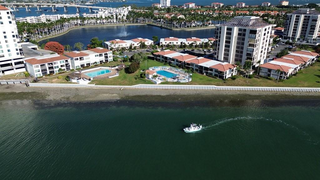 Image 9 of 53 For 6294 Bahia Del Mar Circle 207