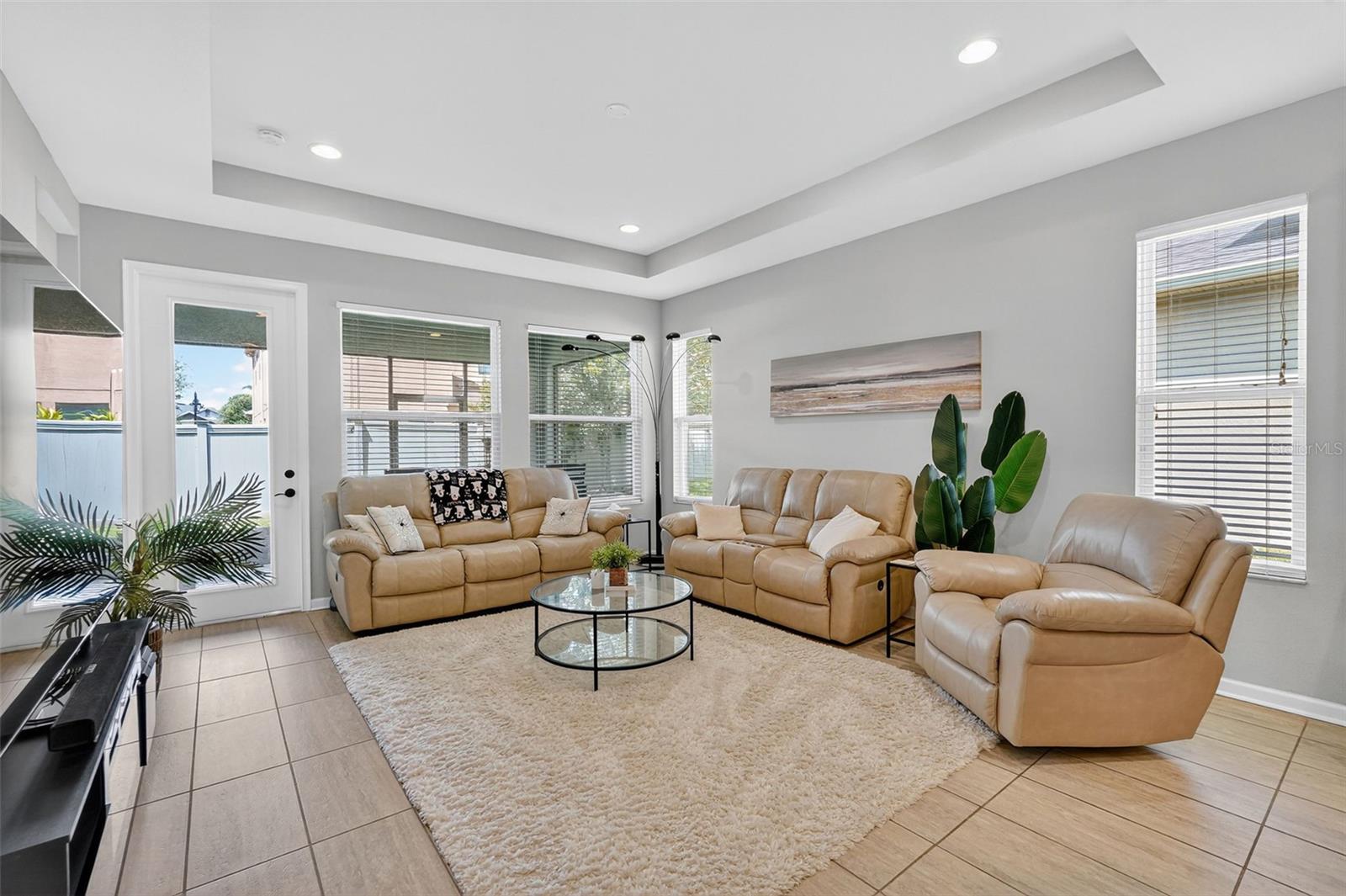 Image 22 of 58 For 29241 Perilli Place