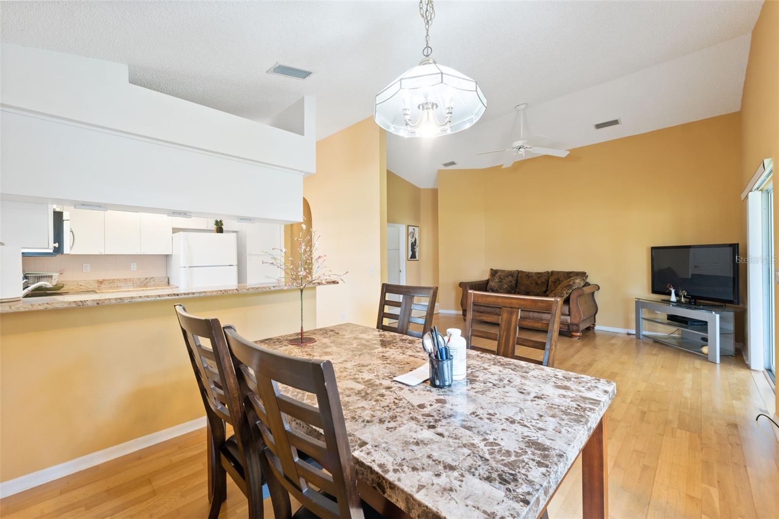 Image 11 of 32 For 4432 Whitton Way