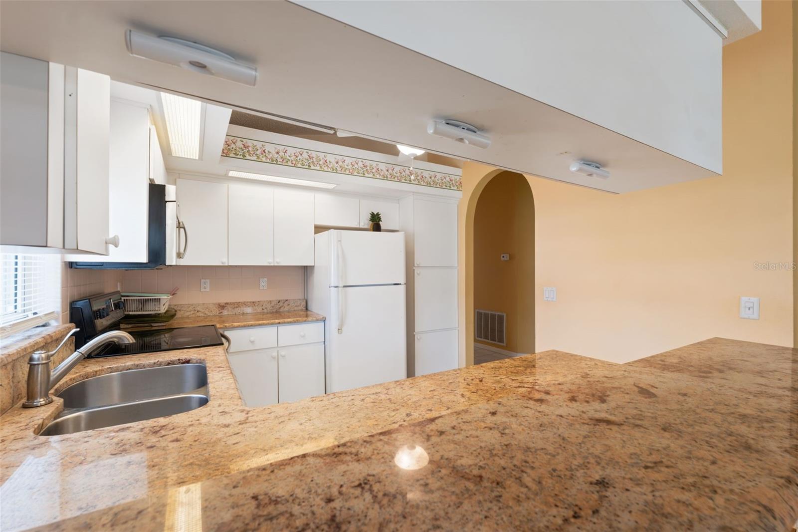 Image 12 of 32 For 4432 Whitton Way