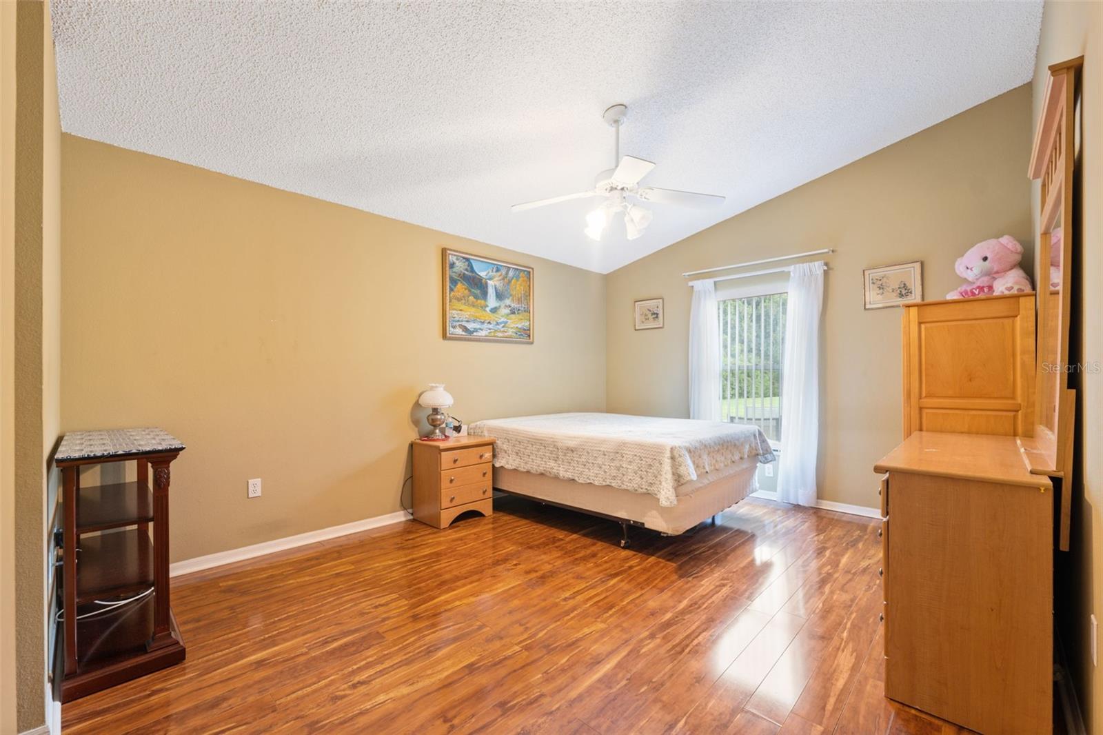 Image 16 of 32 For 4432 Whitton Way