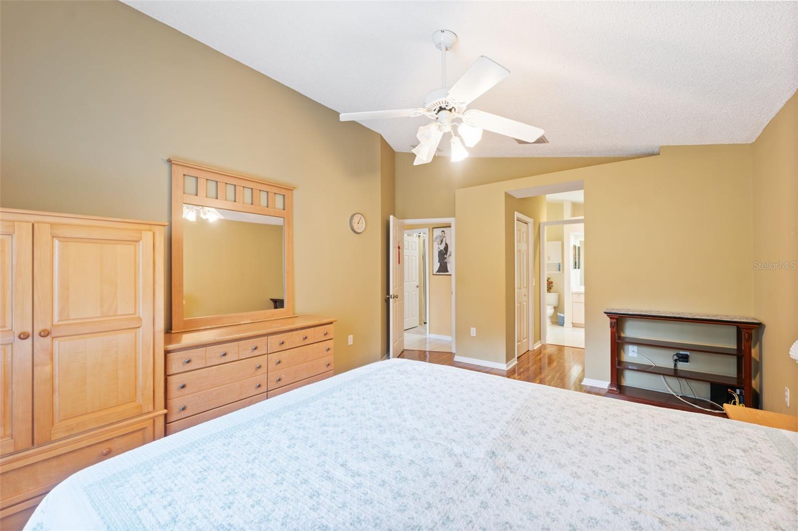 Image 17 of 32 For 4432 Whitton Way
