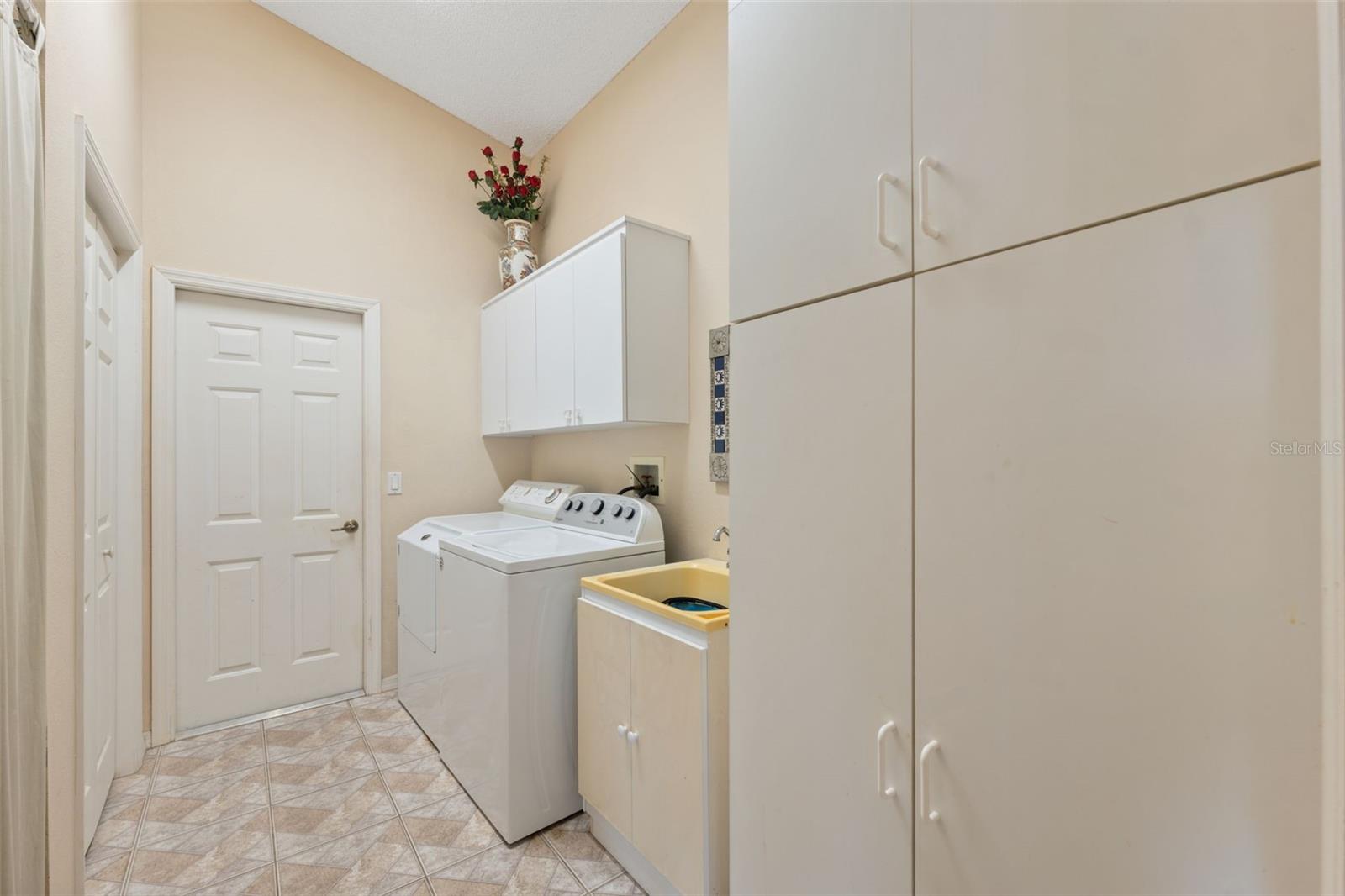Image 25 of 32 For 4432 Whitton Way
