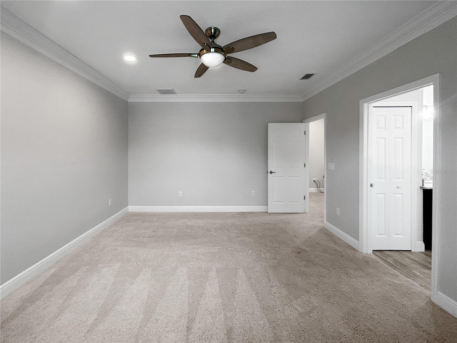 Image 11 of 28 For 510 Douglas Place