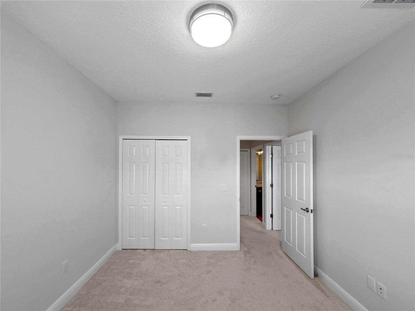 Image 18 of 28 For 510 Douglas Place