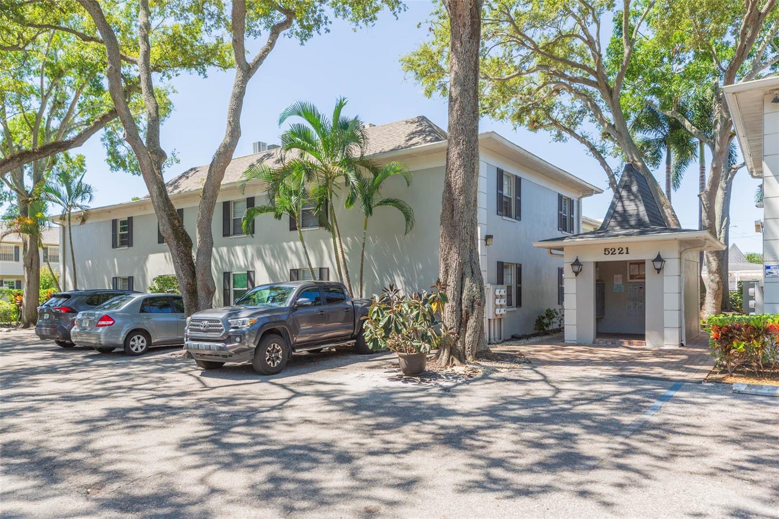 Details for 5221 Bayshore Boulevard 34, TAMPA, FL 33611