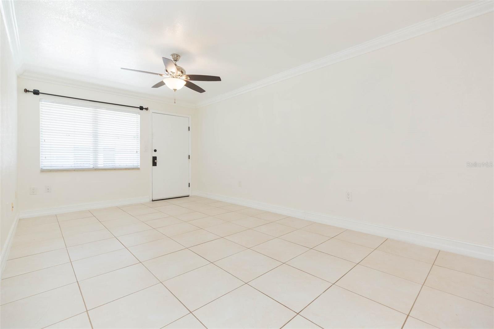 Image 12 of 21 For 5221 Bayshore Boulevard 34