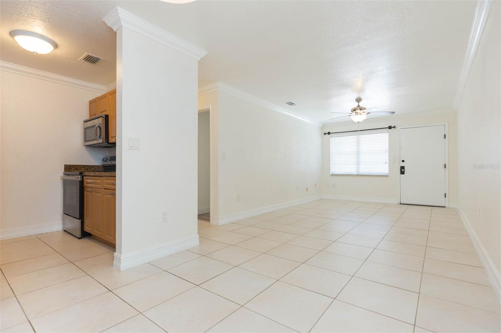 Image 15 of 21 For 5221 Bayshore Boulevard 34