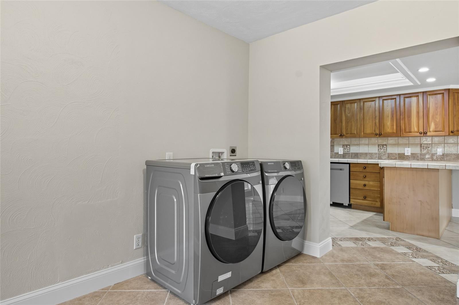 Image 27 of 31 For 1110 Coral Street