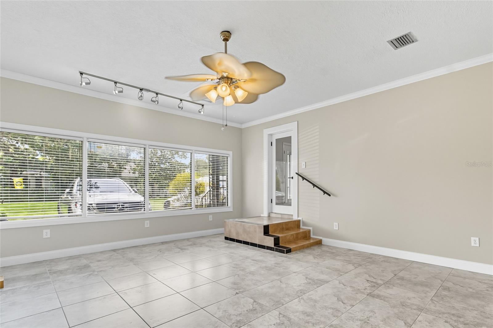 Image 9 of 31 For 1110 Coral Street