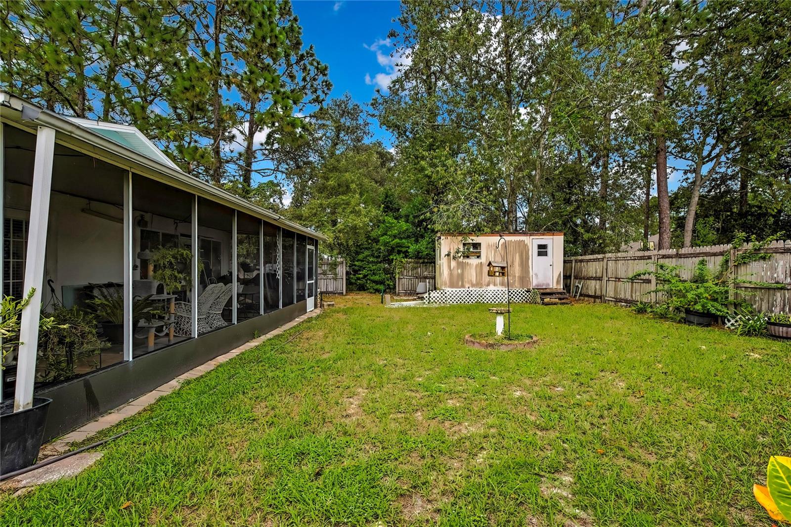 Image 22 of 37 For 11322 Topaz Street