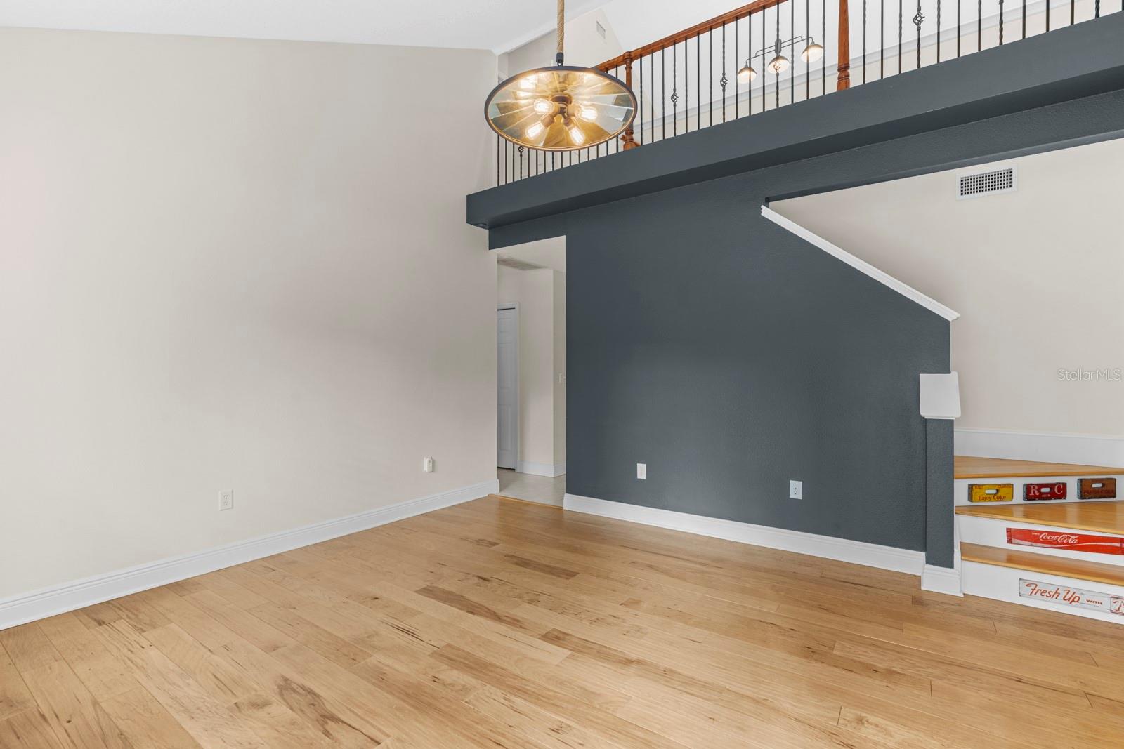 Image 10 of 63 For 7541 Conrad Street